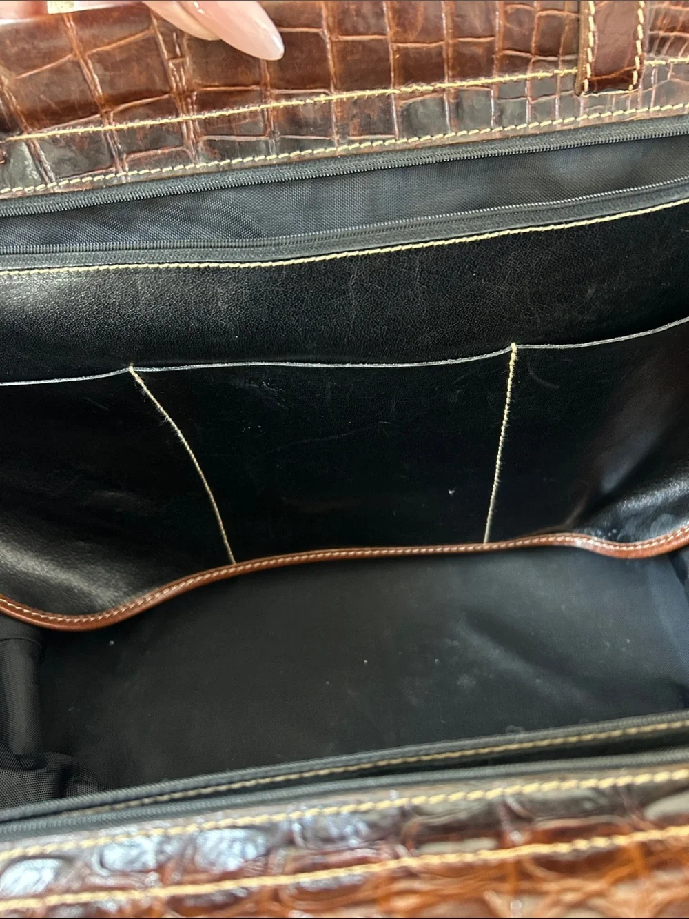 Brahmin vintage magnetic